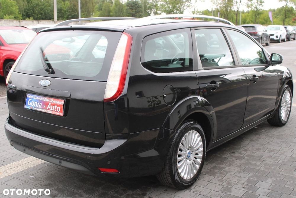 Ford Focus - 12