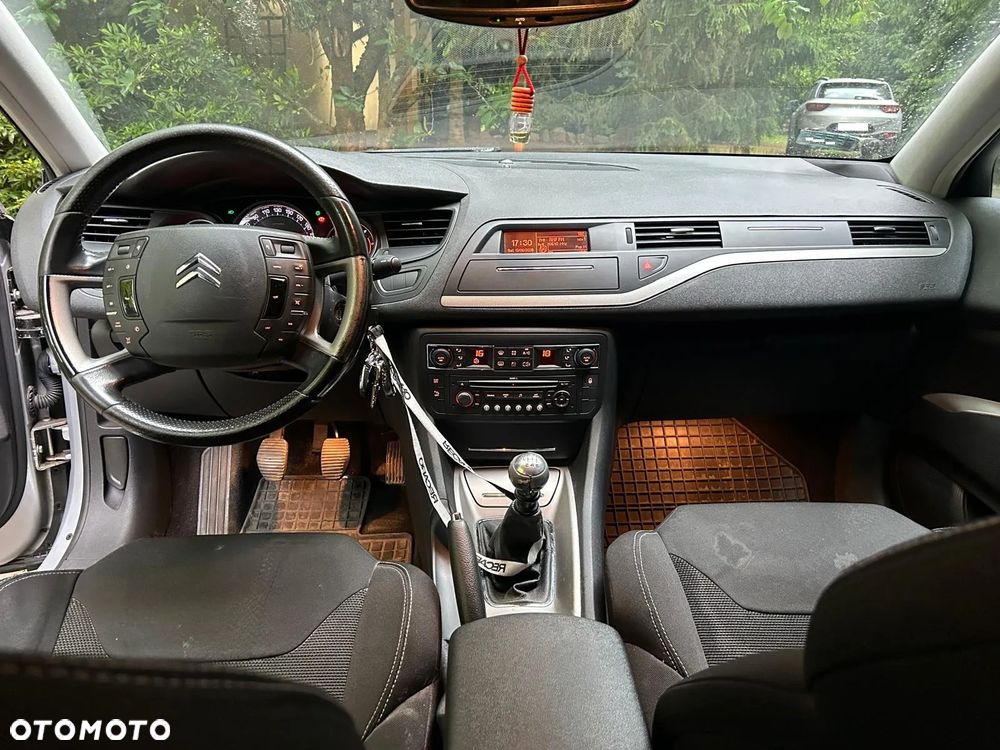 Citroën C5 2.0 HDi Attraction - 9