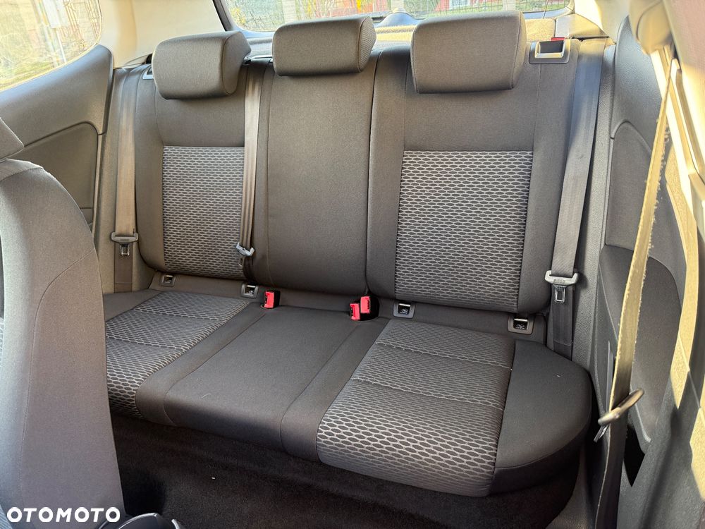 Volkswagen Golf 1.6 Edition - 14