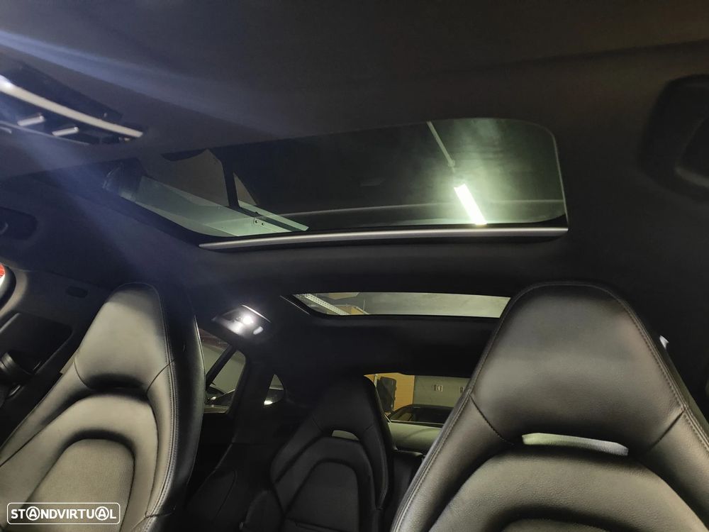 Porsche Panamera 4S E-Hybrid - 12