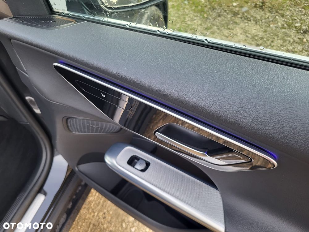 Mercedes-Benz GLC 200 4Matic 9G-TRONIC Avantgarde Advanced - 21