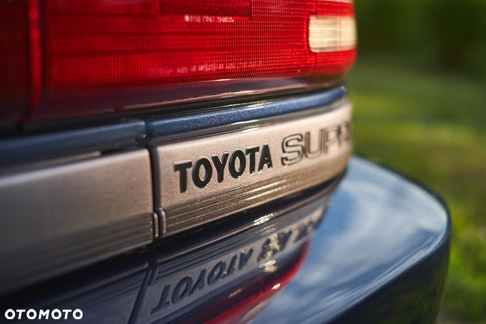 Toyota Supra 3.0 Turbo - 10