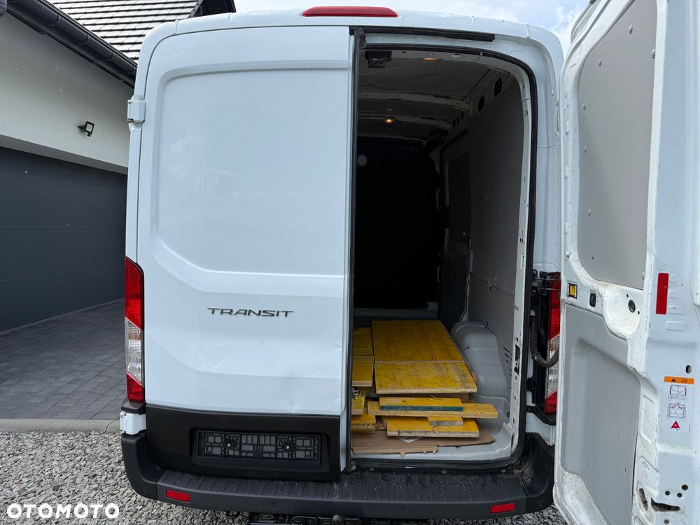 Ford Transit - 12