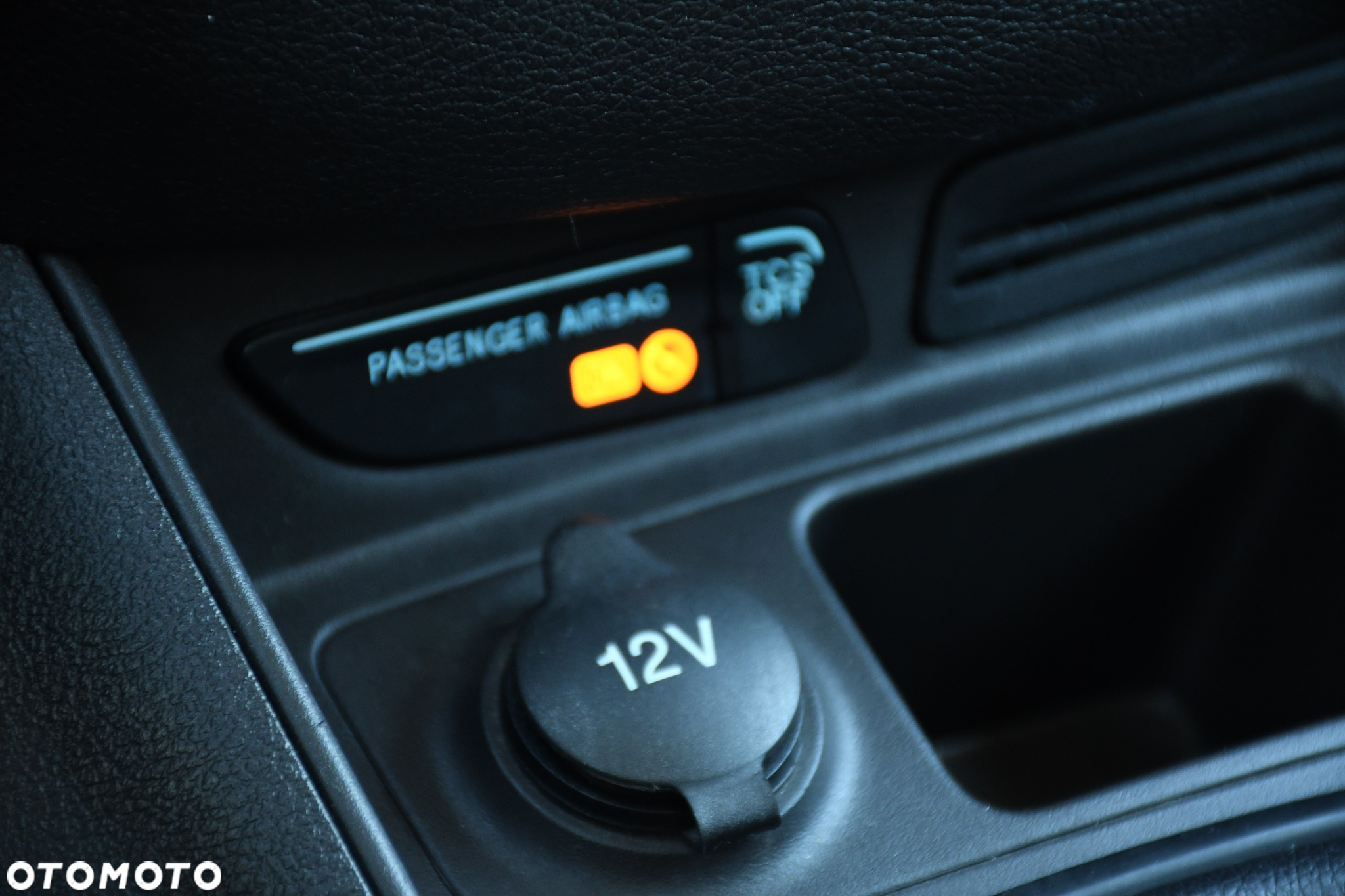 Ford Transit Courier - 28