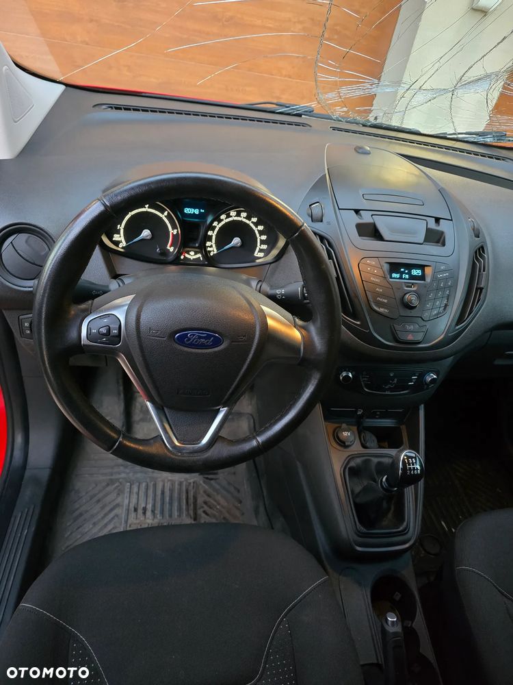 Ford Transit Courier - 7