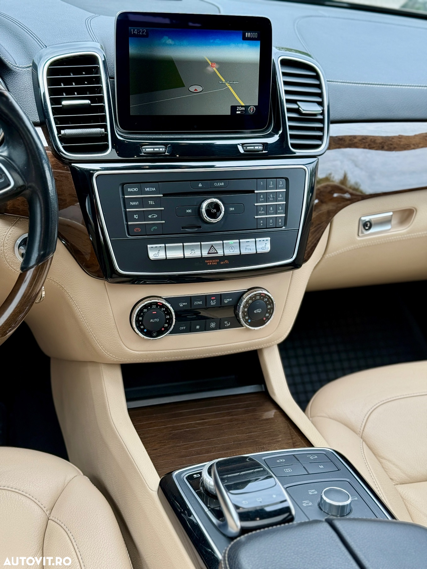 Mercedes-Benz GLE 350 d 4Matic 9G-TRONIC AMG Line - 29