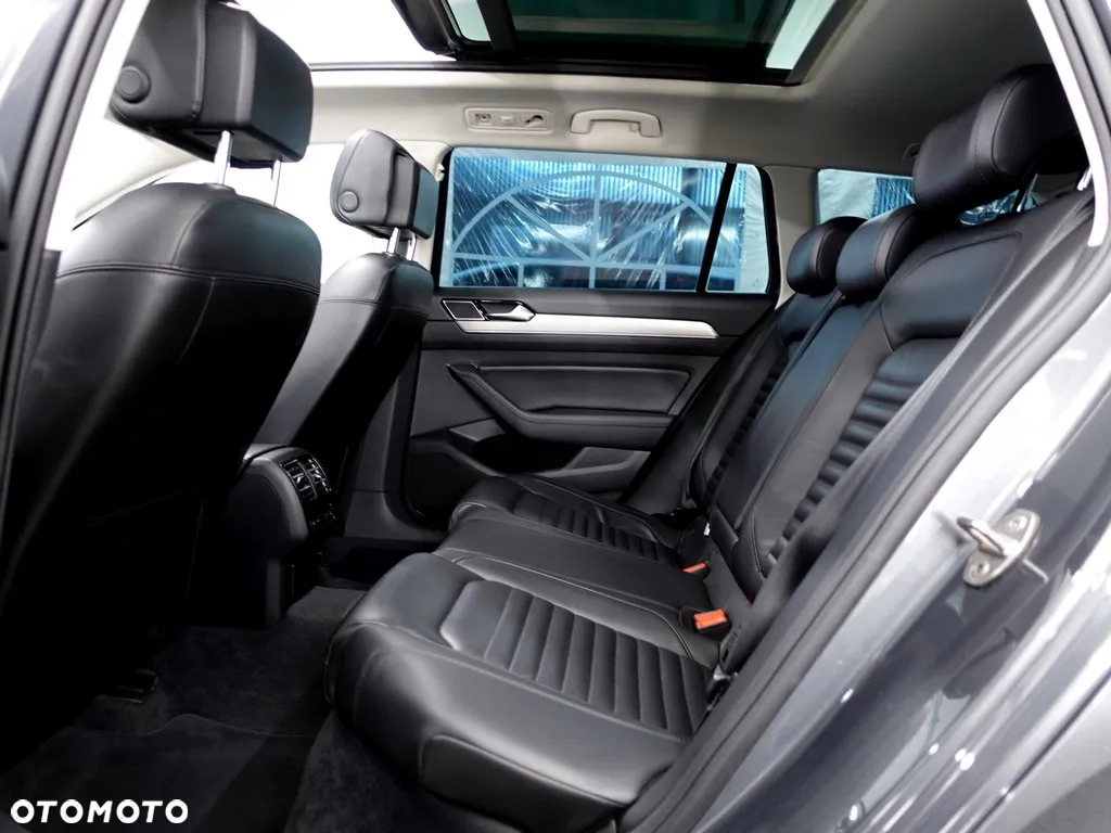 Volkswagen Passat 2.0 TDI BMT Highline DSG - 11