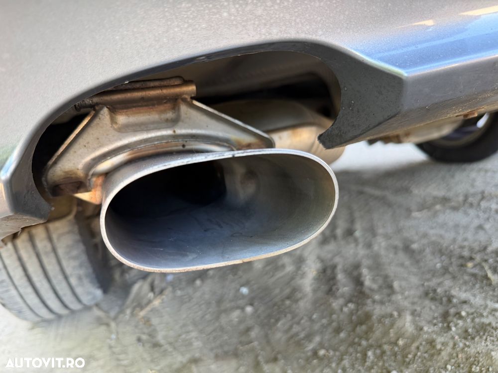 BMW Seria 3 318d DPF - 13