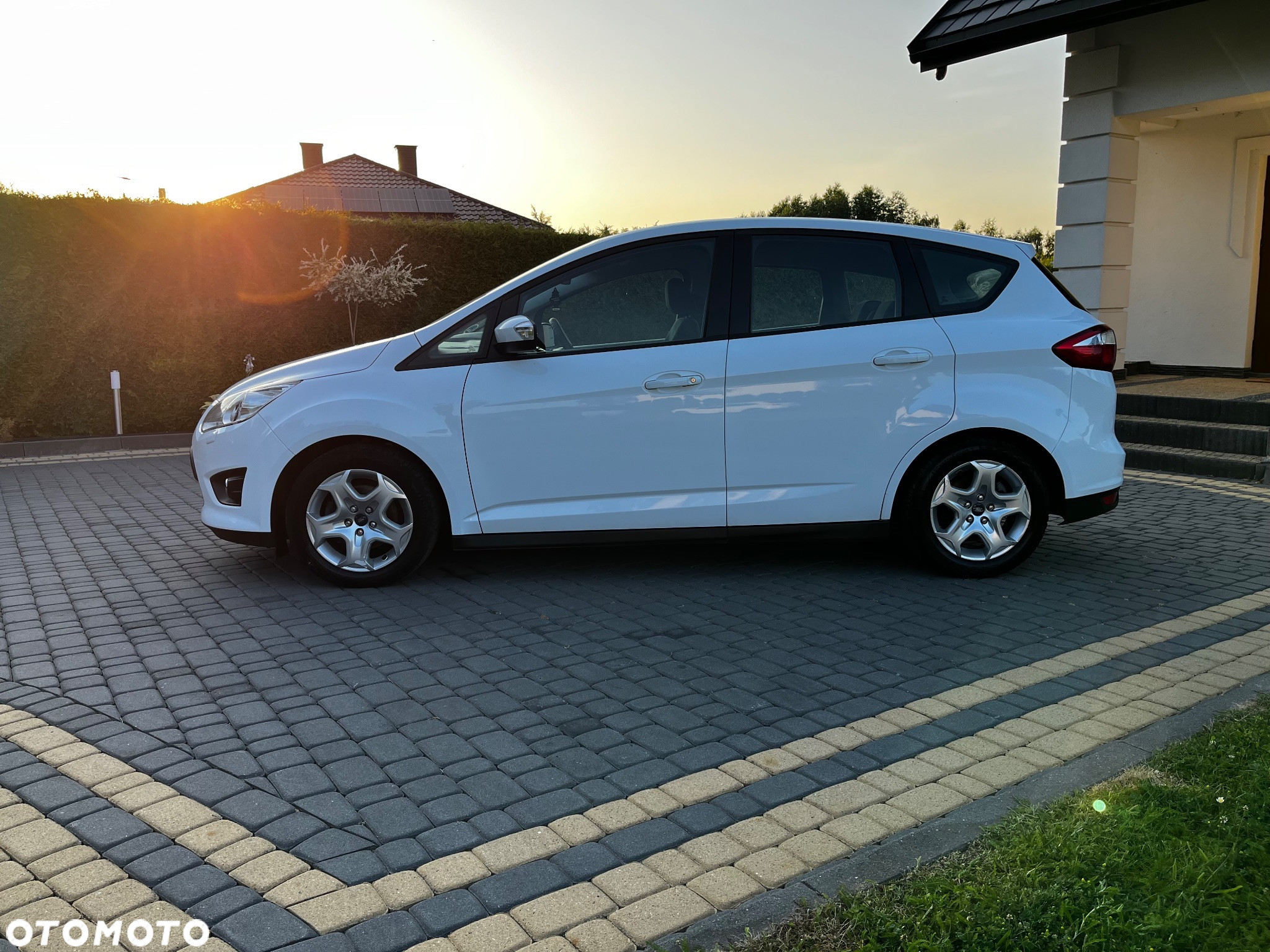 Ford C-MAX 1.6 Ti-VCT Champions Edition - 6