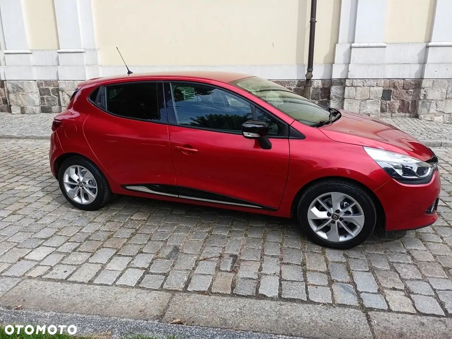 Renault Clio 1.2 16V Limited - 38