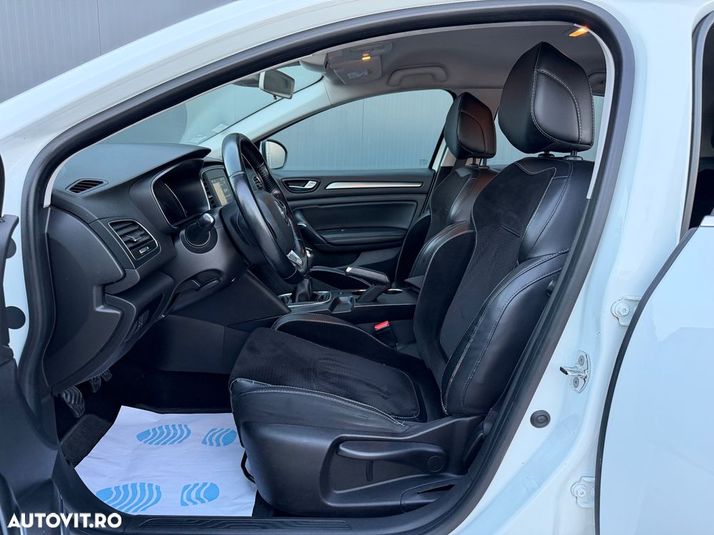 Renault Megane - 12