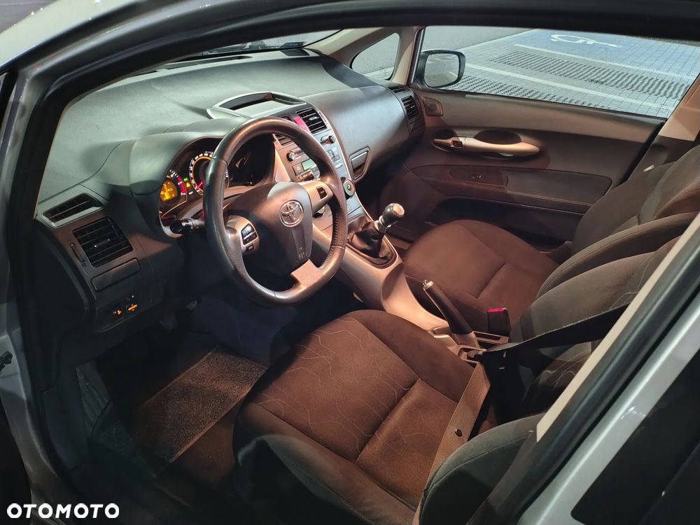 Toyota Auris 1.6 Active - 13