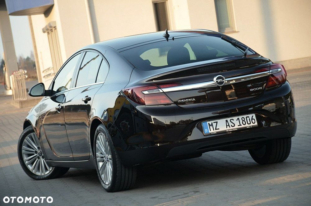 Opel Insignia - 10