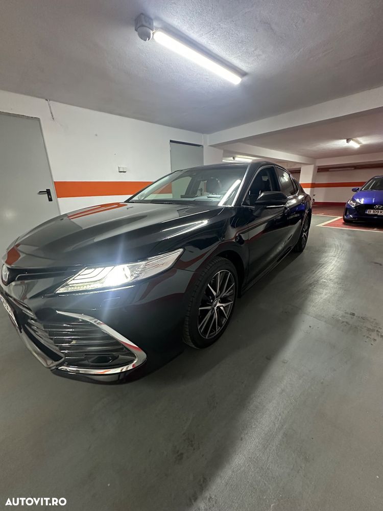 Toyota Camry - 2