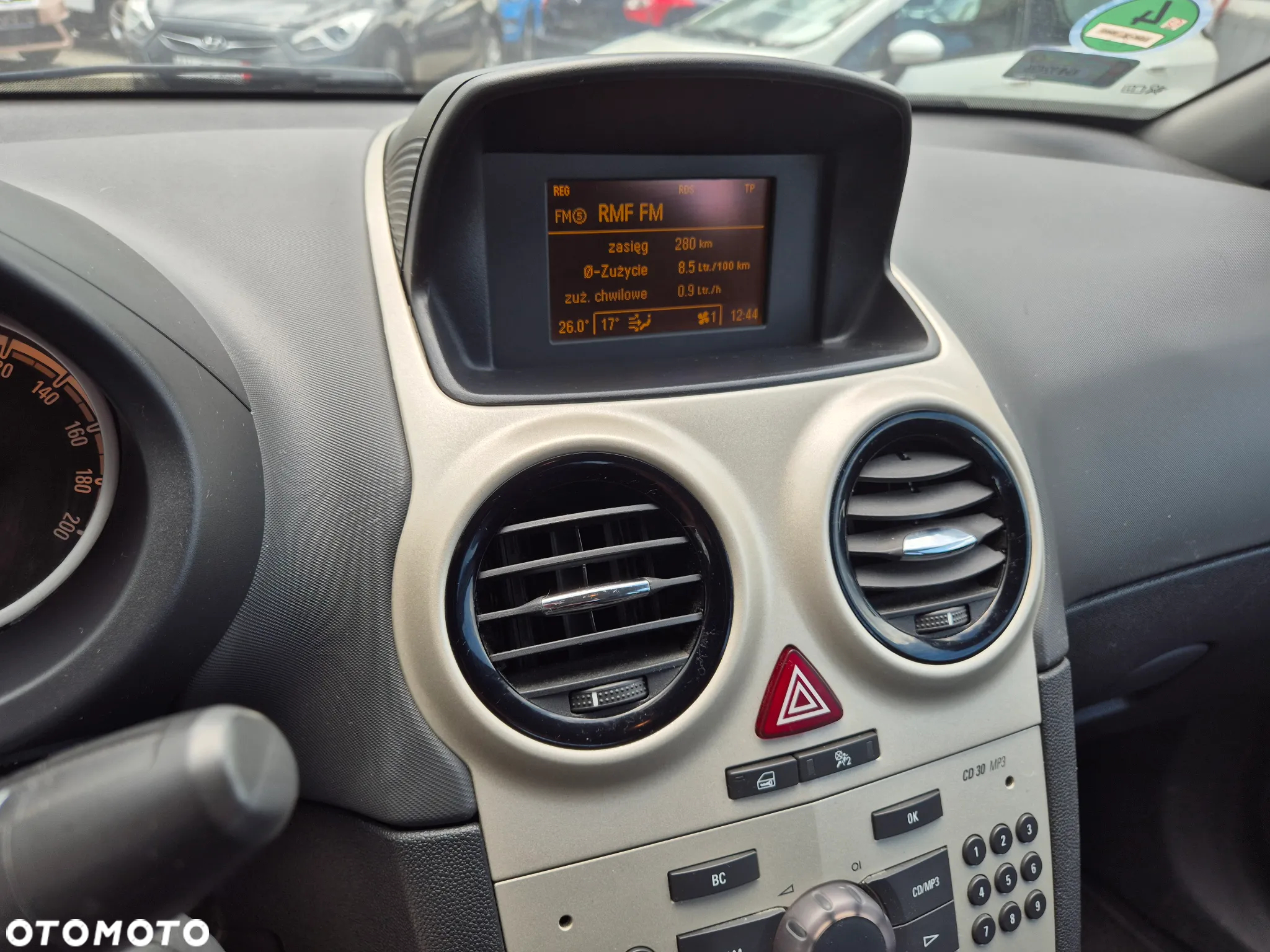 Opel Corsa 1.2 16V Cosmo - 16
