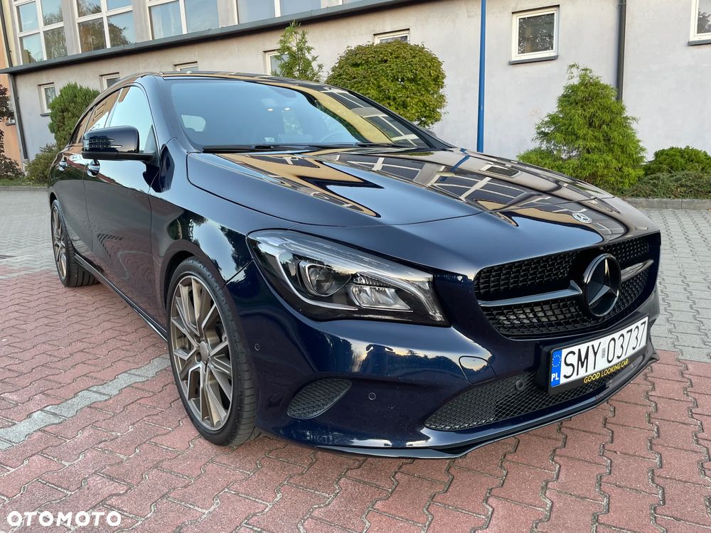 Mercedes-Benz CLA 180 - 1