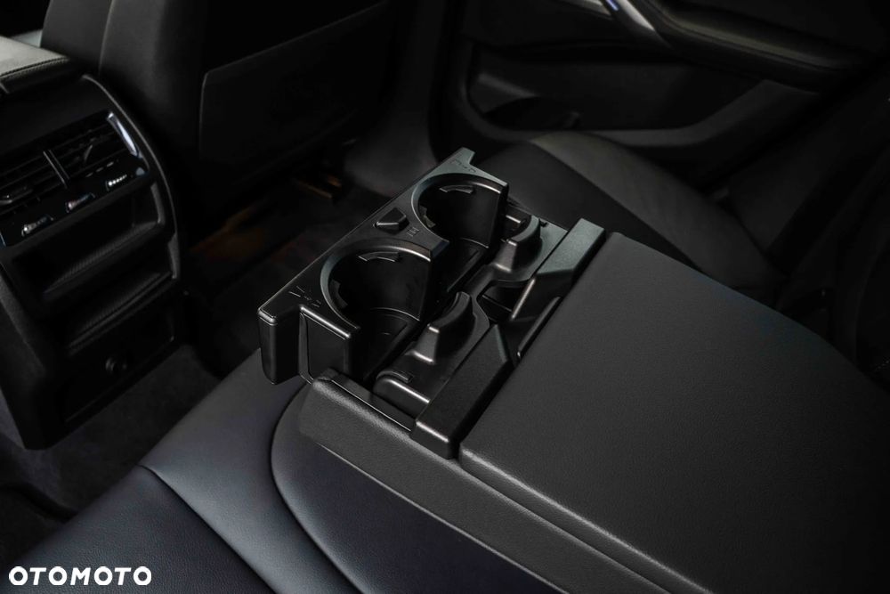 BMW X6 - 22