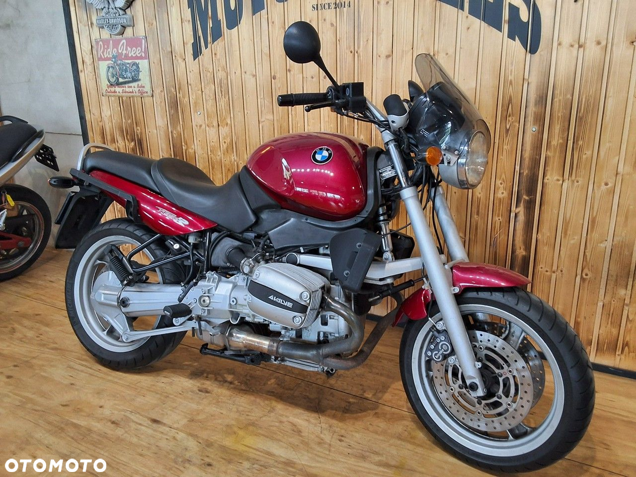 BMW R - 9