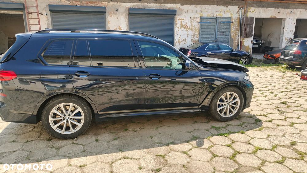 BMW X7 - 11