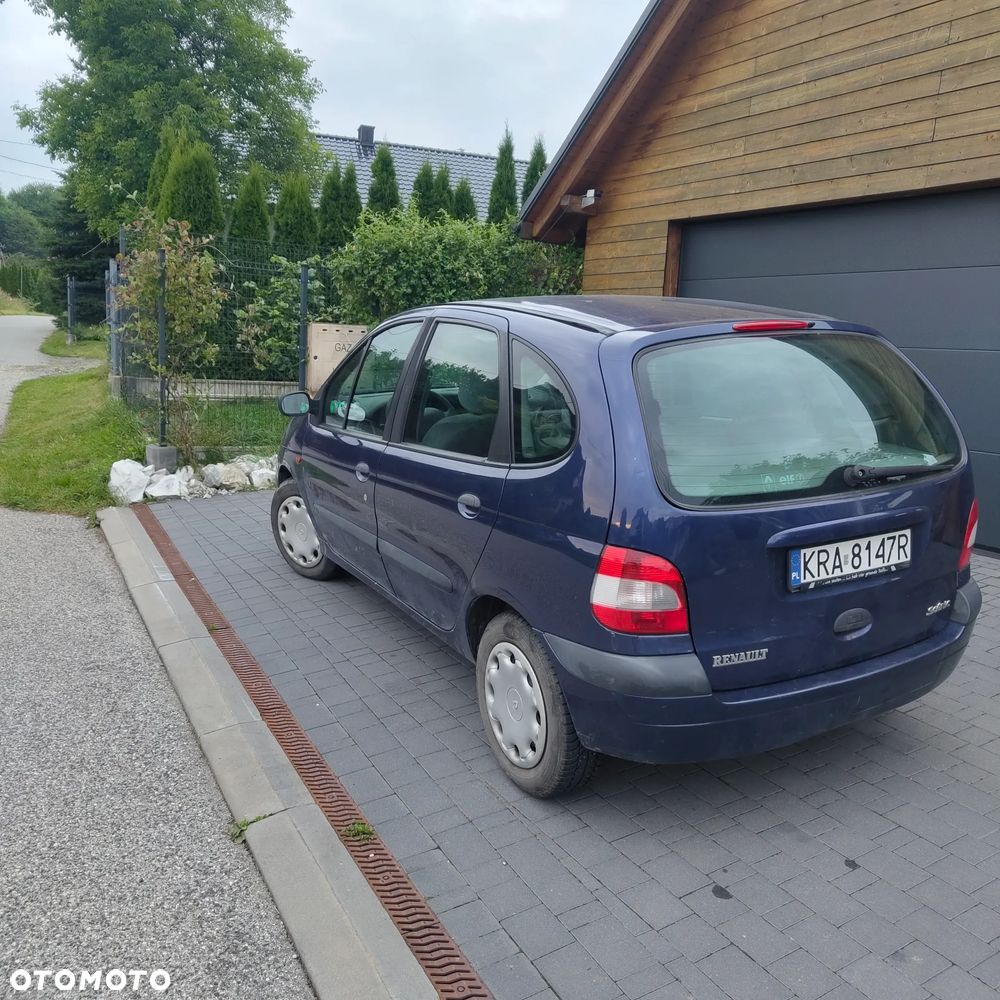Renault Scenic 1.4 16V Family - 2