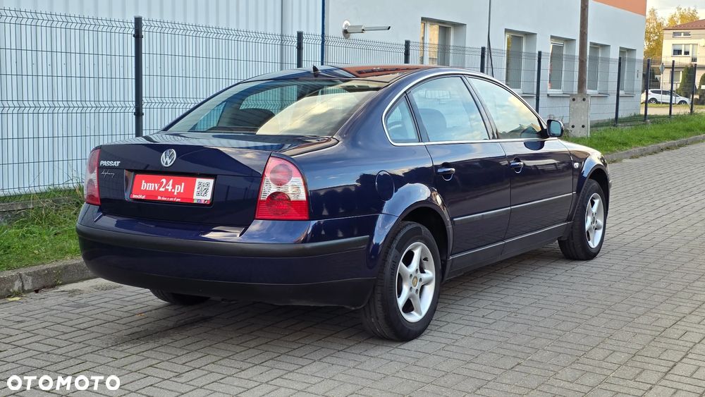 Volkswagen Passat 1.6 Comfortline - 4