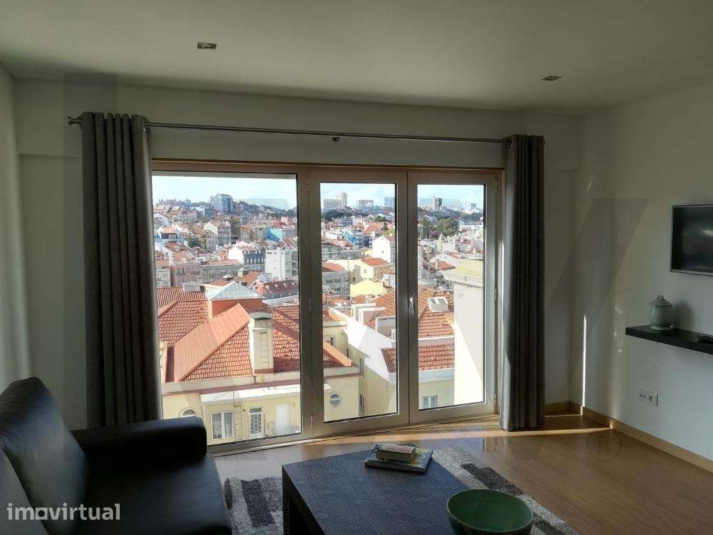 PRÉDIO COM 7 APARTAMENTOS E LICENÇA DE AL EM ARROIOS - LISBOA - Grande imagem: 2/10