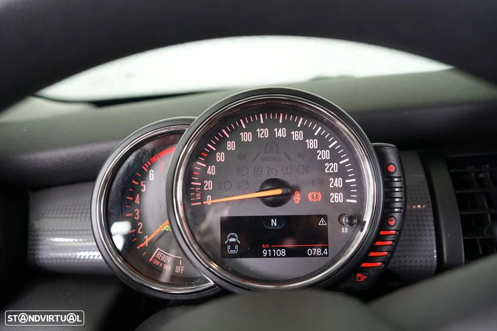 MINI 3 Portas One - 21