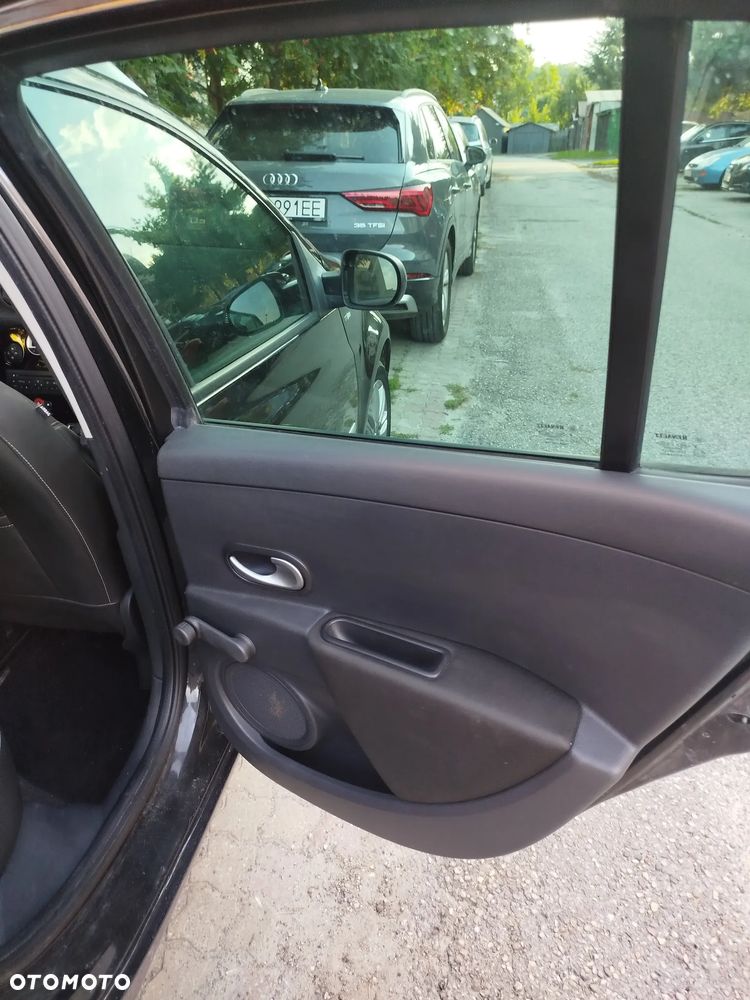 Renault Clio 1.2 16V TCE Night&Day - 8