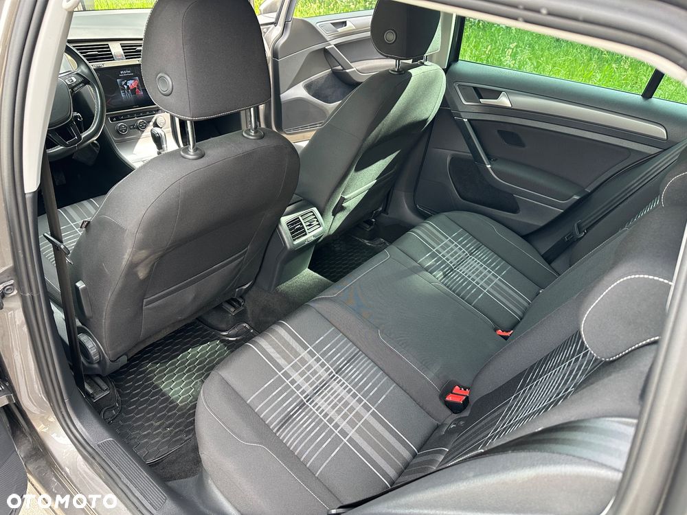 Volkswagen Golf 1.6 TDI BMT Highline DSG - 19