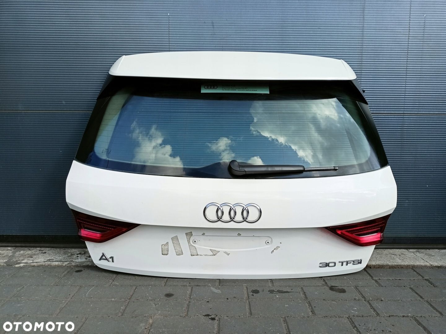 AUDI A1 II 82A - KLAPA TYŁ - 1