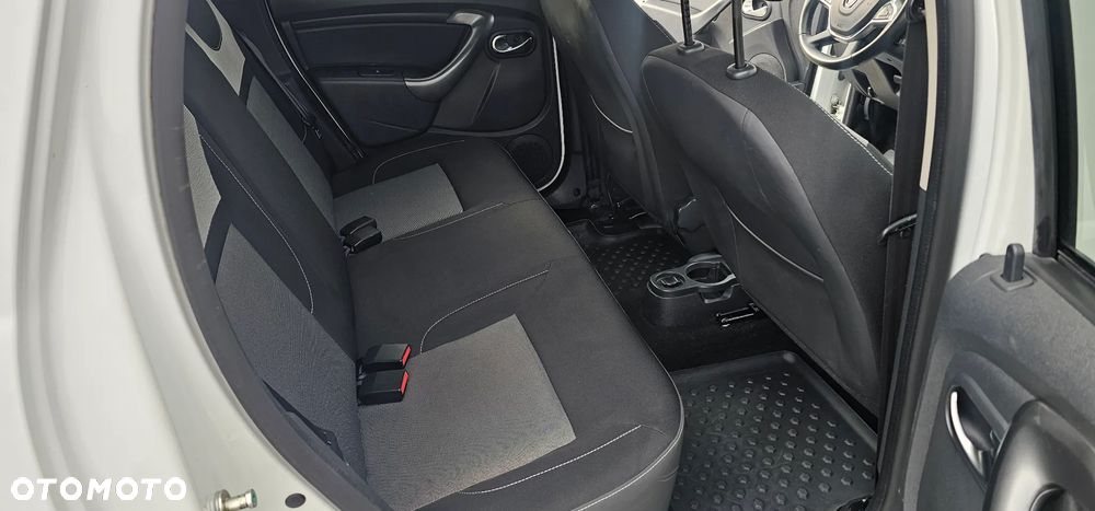 Dacia Duster 1.6 SCe Laureate S&S - 16