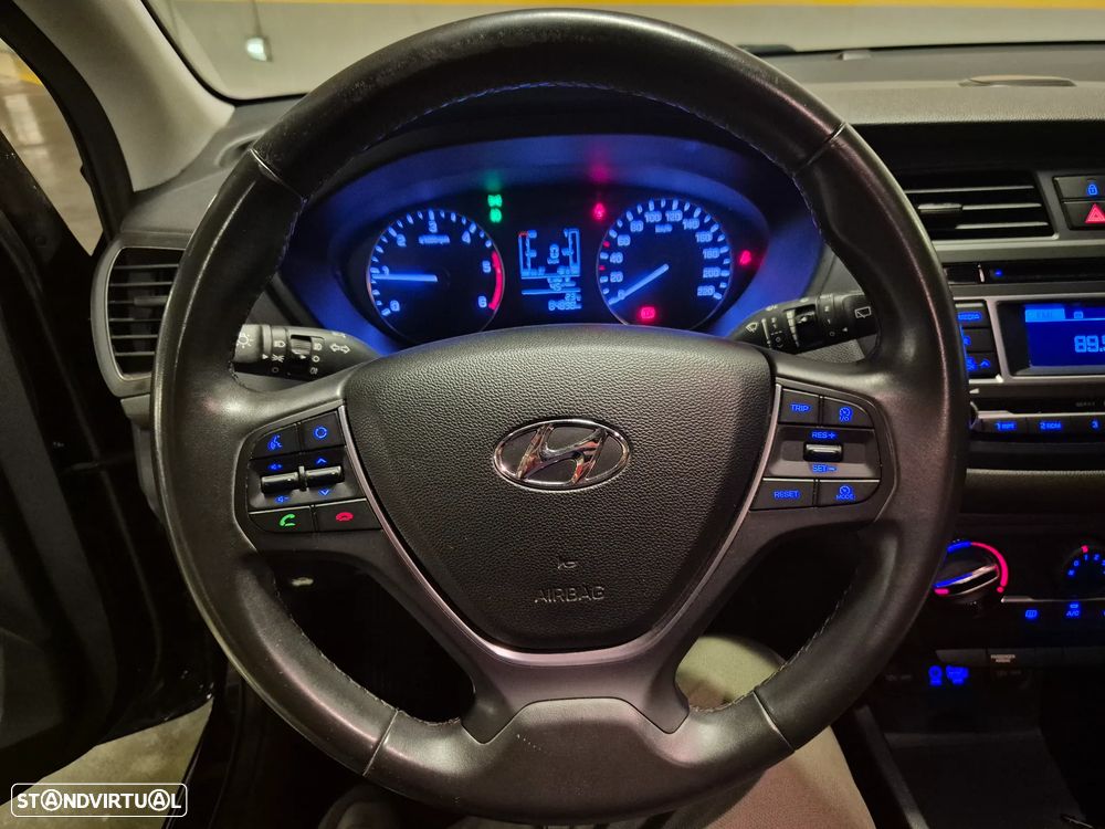 Hyundai i20 1.1 CRDi Blue Access+Bluetooth - 22