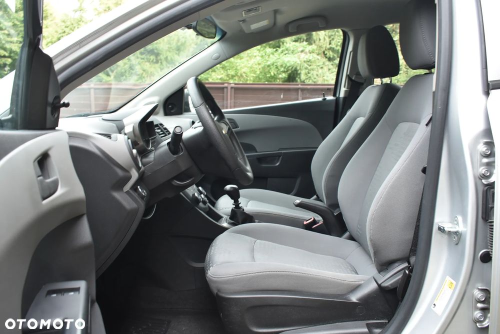 Chevrolet Aveo 1.2 LS+ - 12