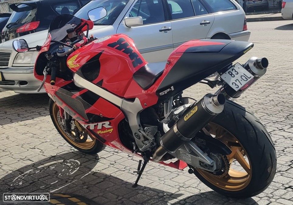 Honda VTR 1000 SP1 - 10