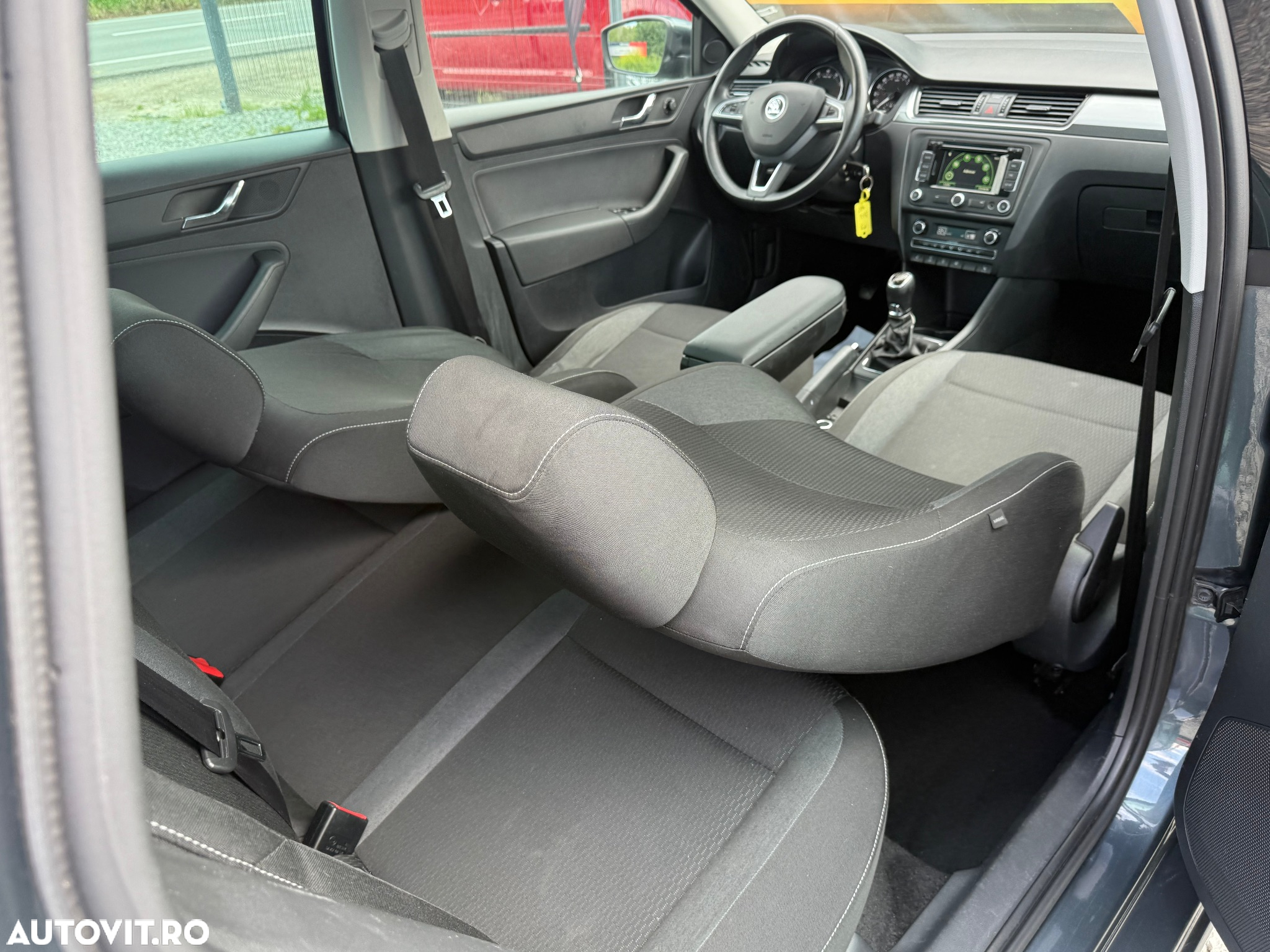 Skoda RAPID 1.2 TSI (Green tec) Active - 8