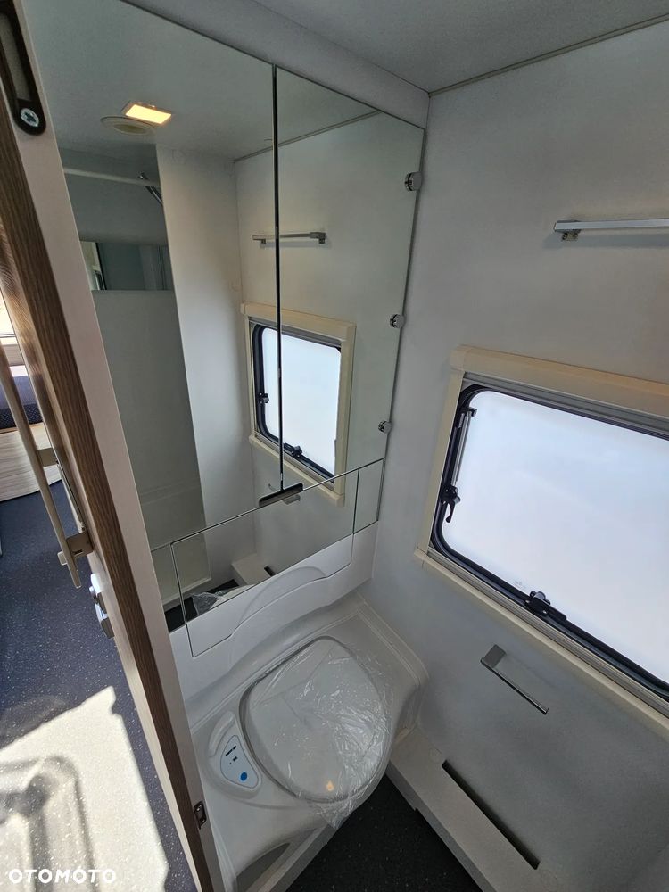 Adria Altea 552 PK 60Y - 18