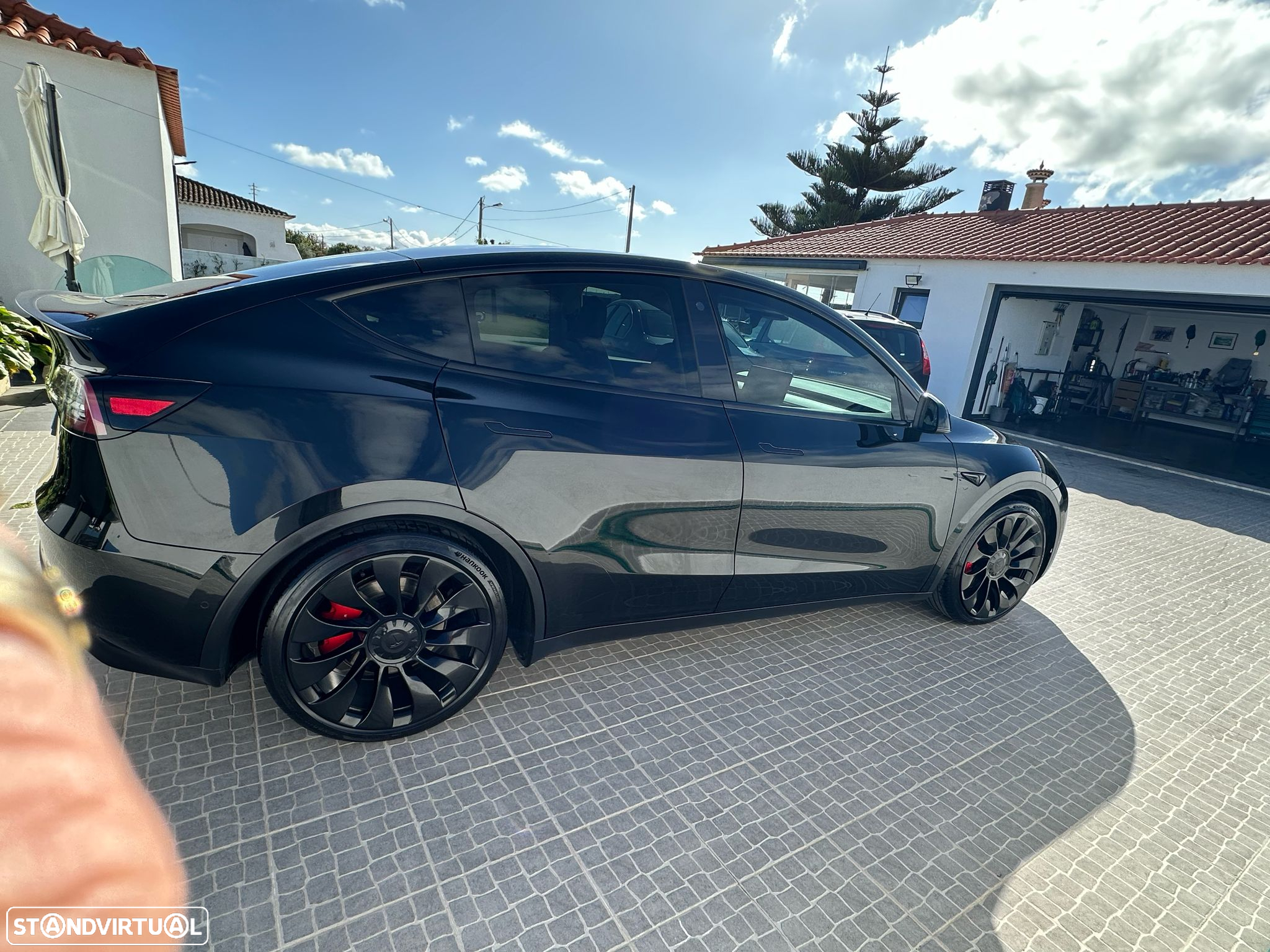 Tesla Model Y Performance Dual Motor AWD - 30