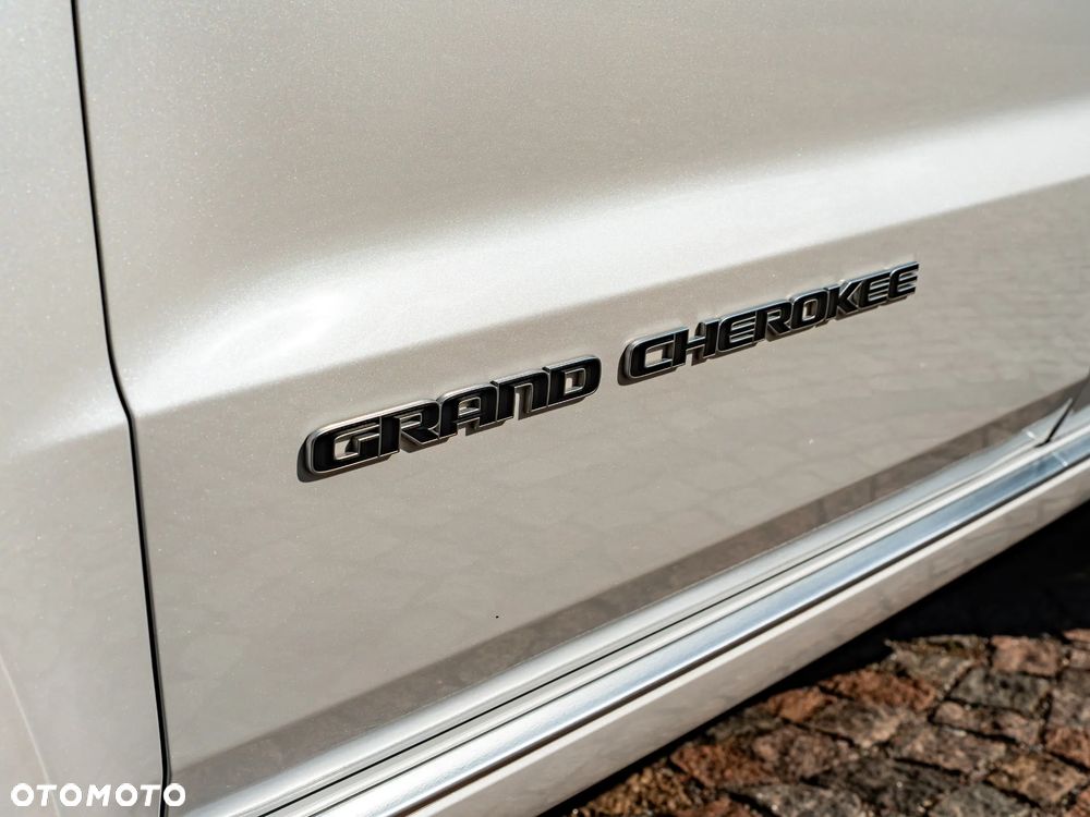 Jeep Grand Cherokee 5.7 V8 HEMI 4WD Automatik Summit - 35