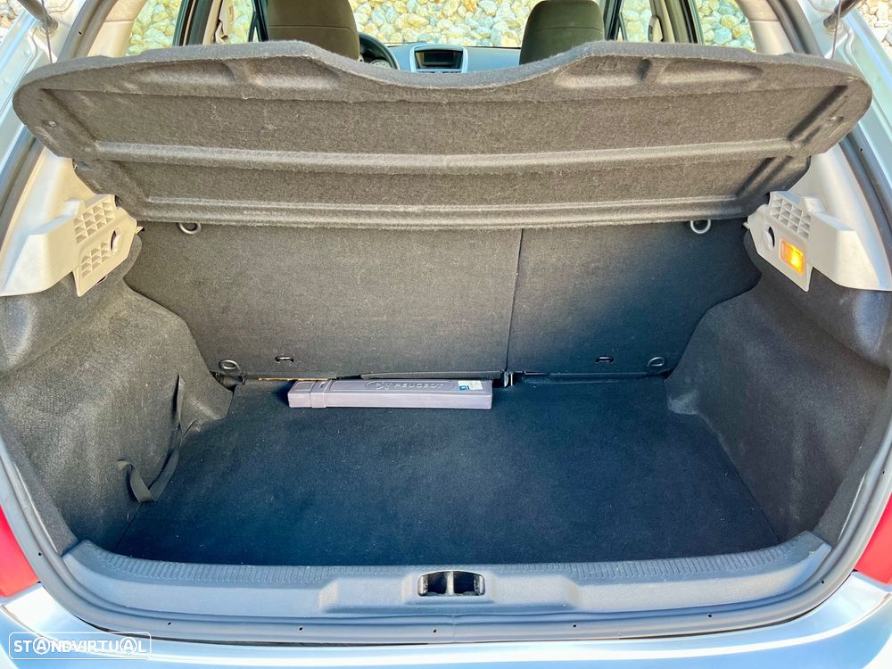 Peugeot 207 1.4 16V Trendy - 26