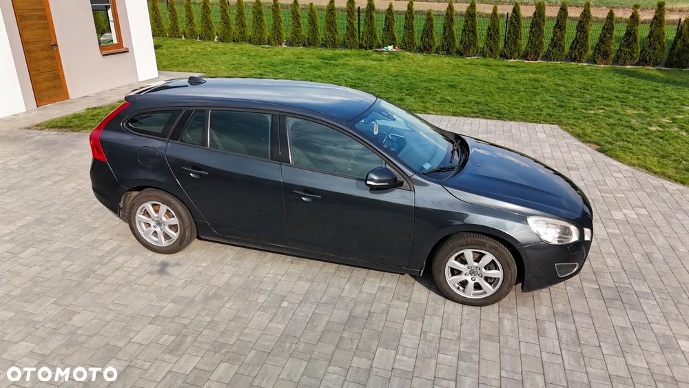 Volvo V60 D3 Momentum - 5