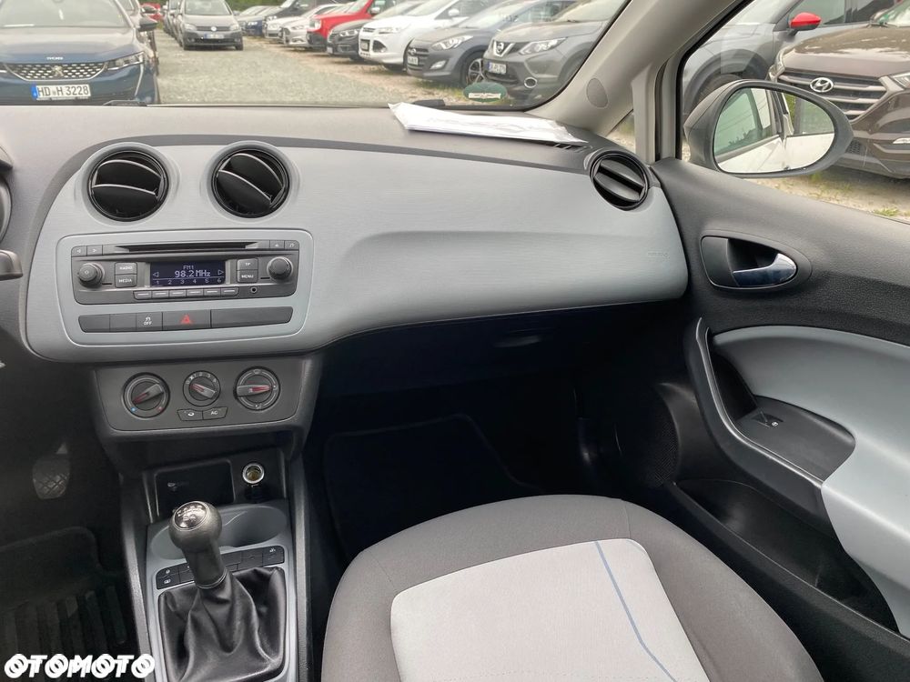 Seat Ibiza 1.4 16V Reference - 29
