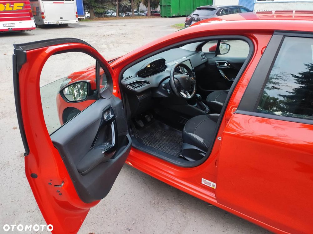 Peugeot 208 1.2 PureTech Active - 5