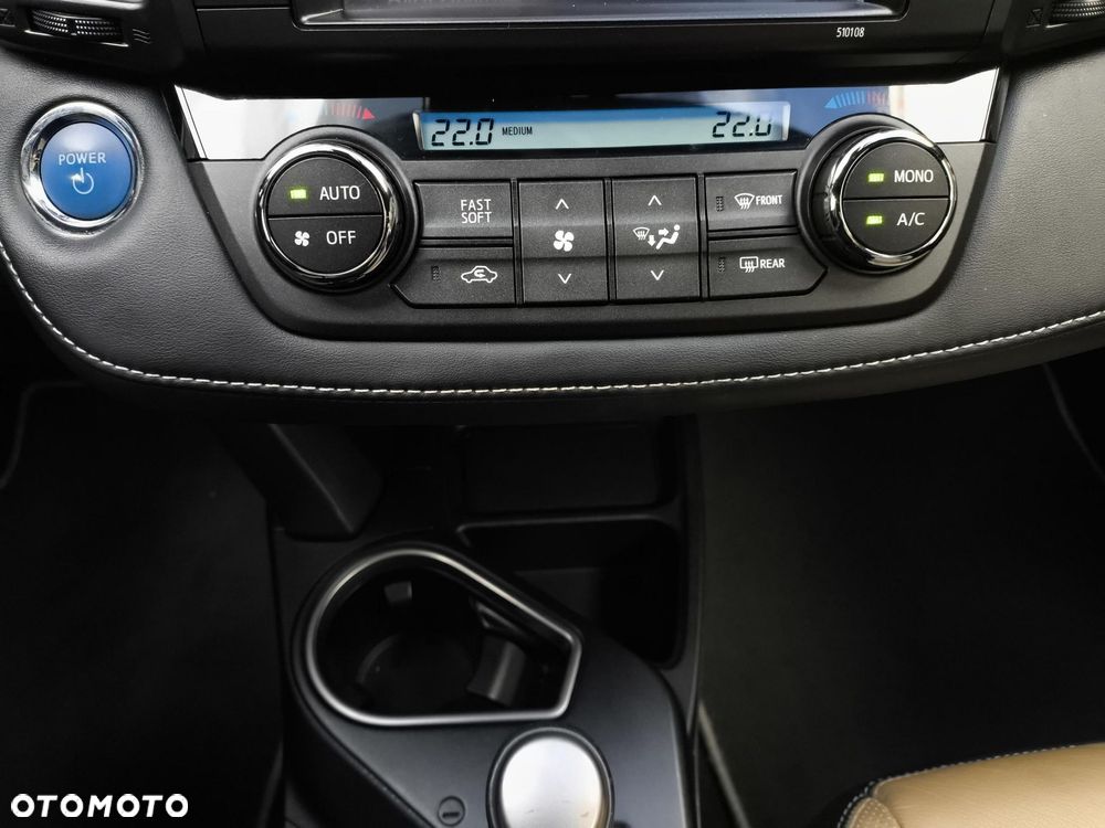 Toyota RAV4 - 23