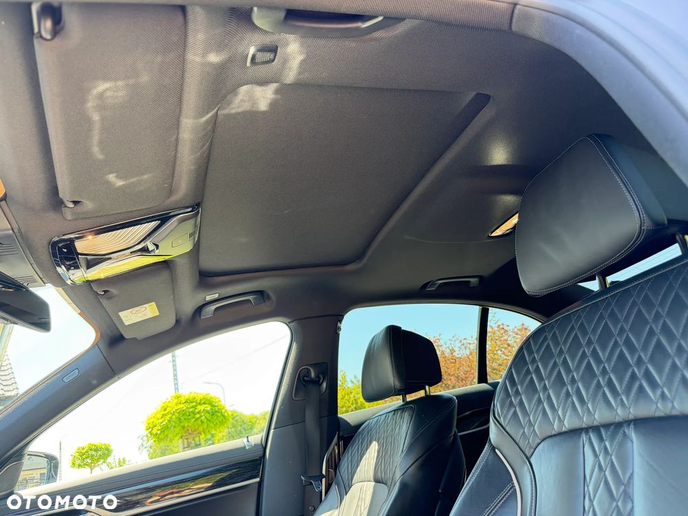 BMW Seria 7 - 16
