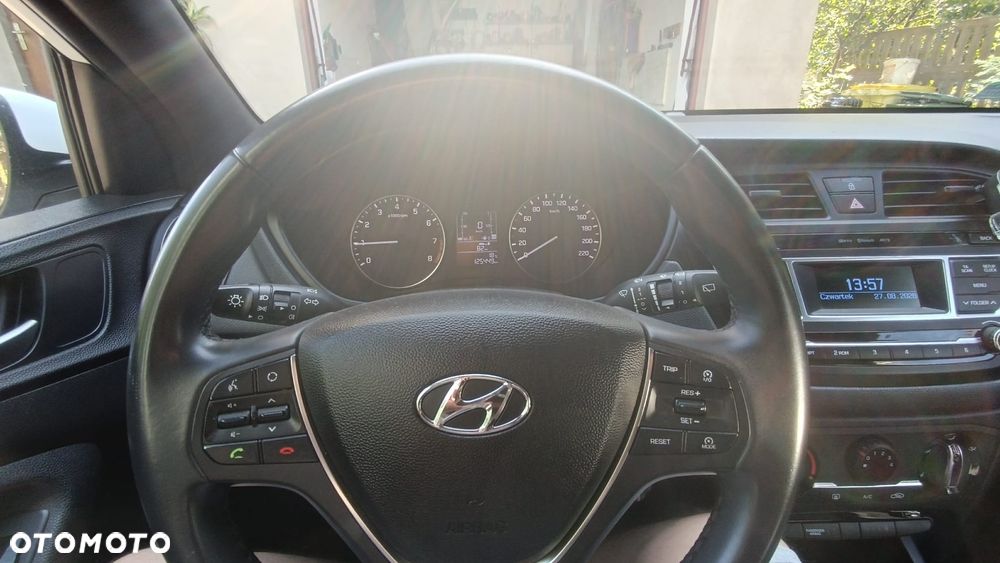 Hyundai i20 1.2 Classic Plus - 8
