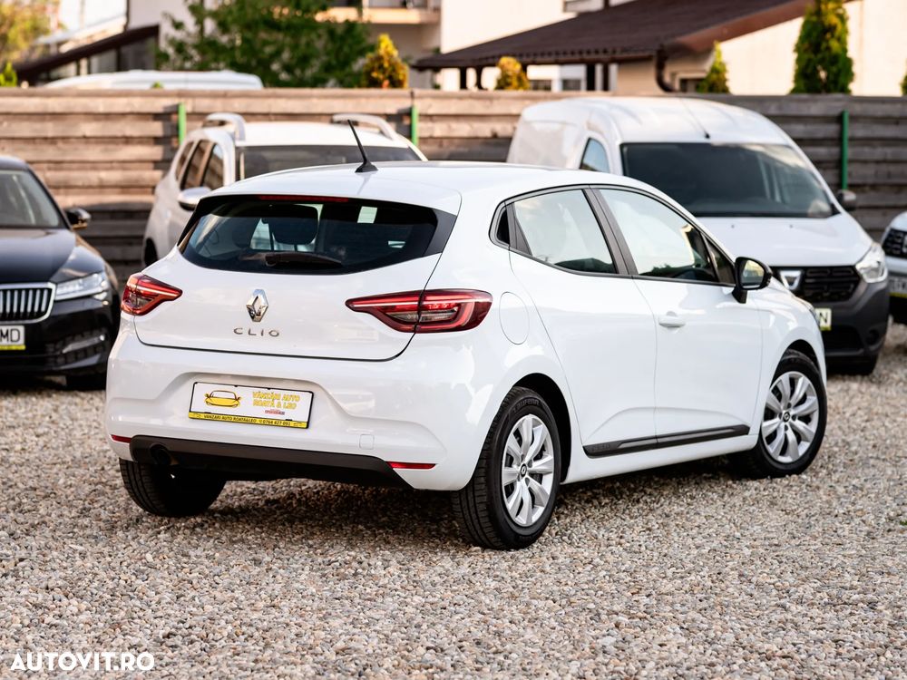 Renault Clio - 12