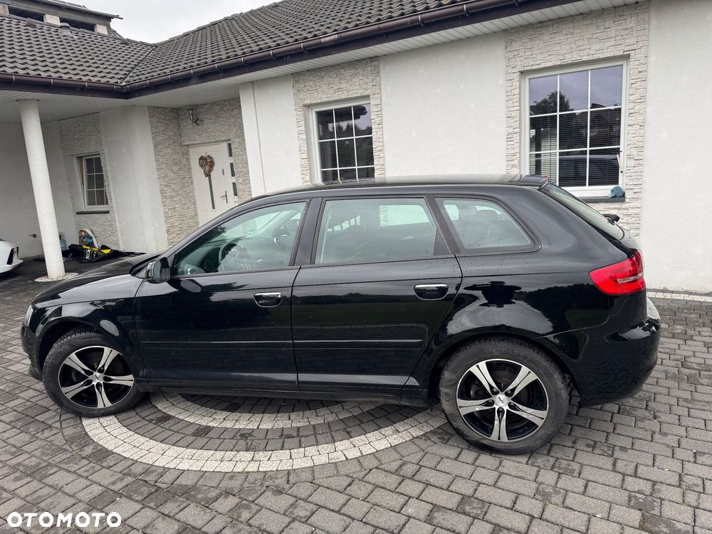 Audi A3 Sportback 2.0 TDI DPF Attraction - 9