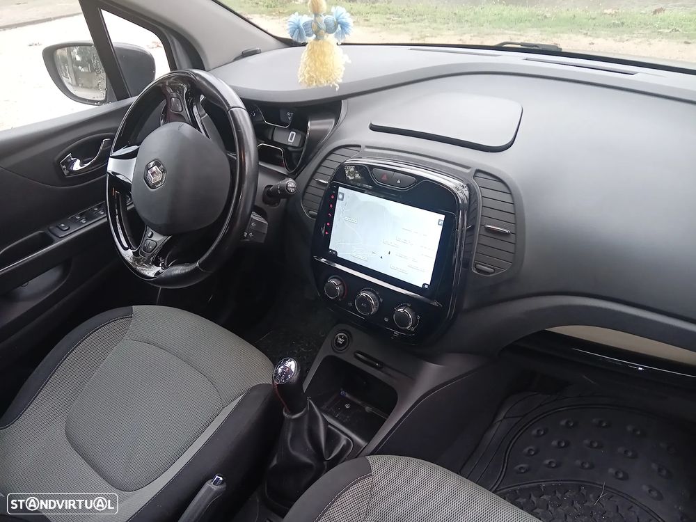 Renault Captur 1.5 dCi - 4