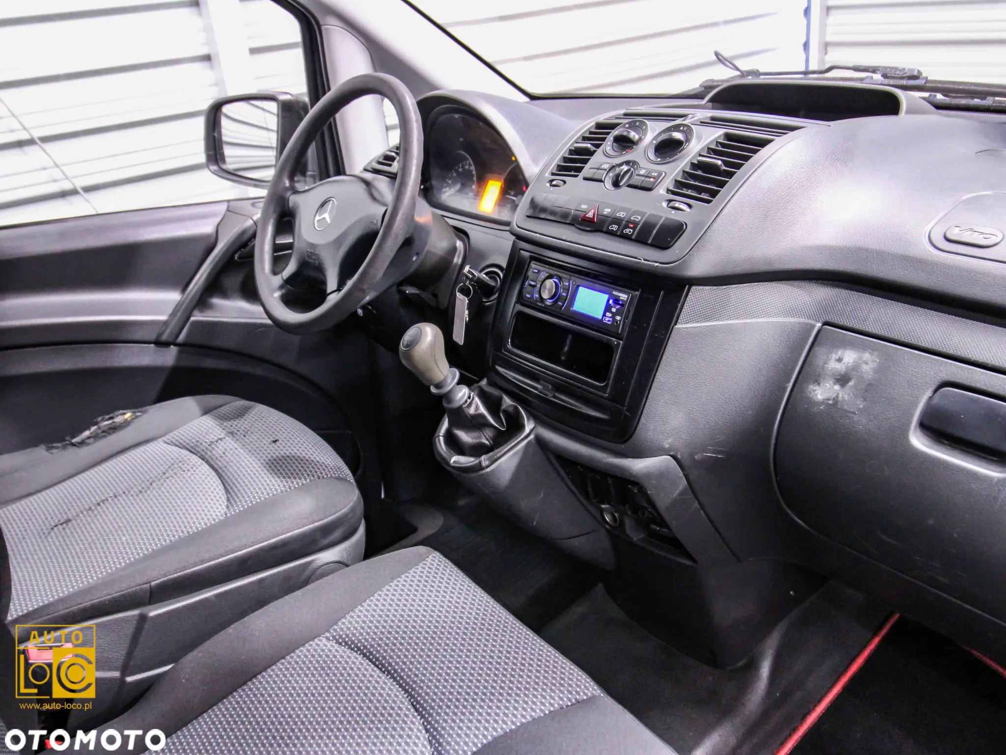 Mercedes-Benz VITO FURGON - 13