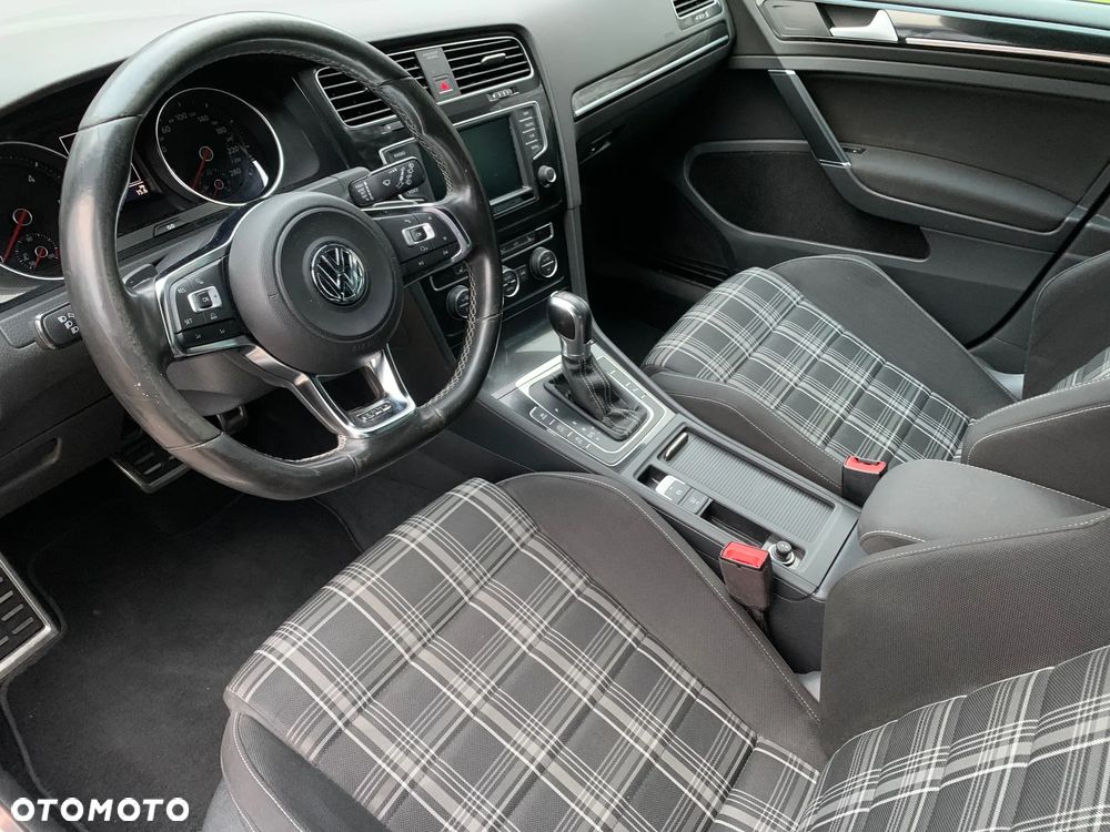 Volkswagen Golf GTD 2.0 TDI SCR DSG - 8